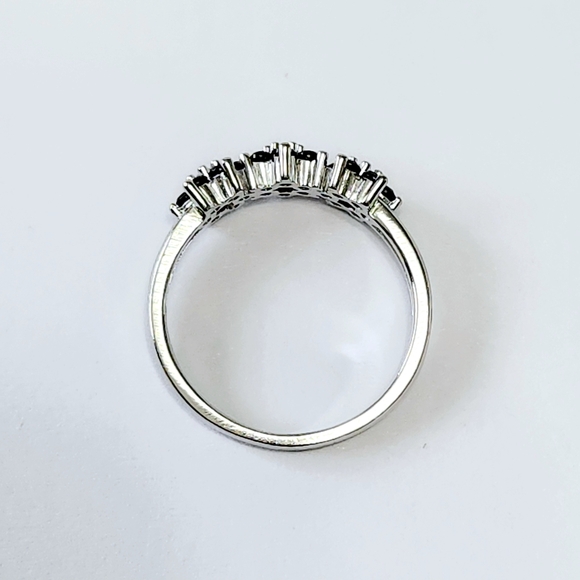 Silver black onyx flower Ring - Picture 6 of 12